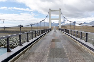 Jokulsarlon bridge